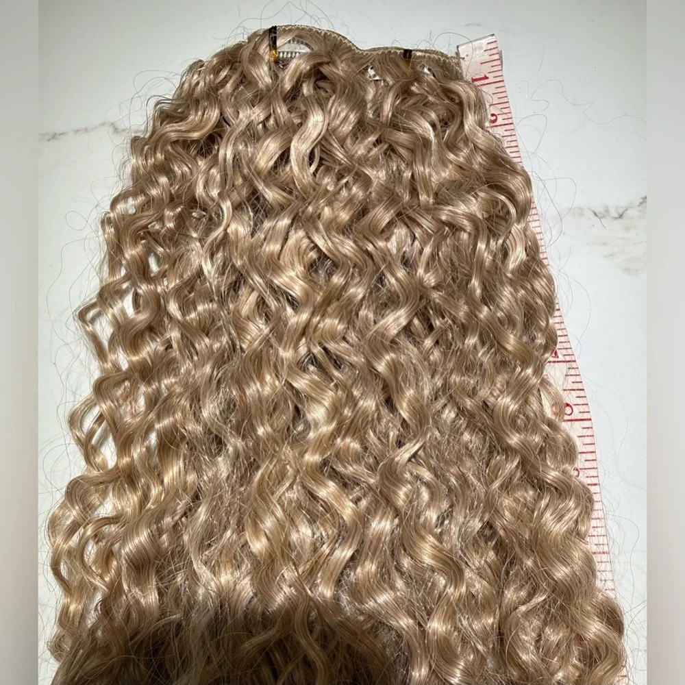 HAIR, 22”, 9PCS Clip in Hair Extensions Curly Long Soft Blonde to Light Blonde - Picture 8 of 11